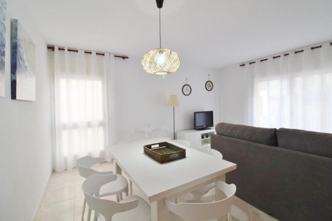 La Casa De La Vila 팔라모스 외부 사진